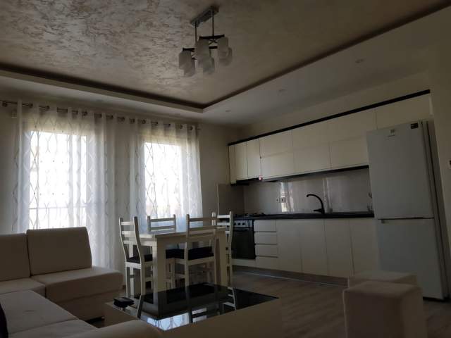 Tirane, jepet me qera apartament 1+1 Kati 4, 67 m² 450 Euro (Don Bosko)