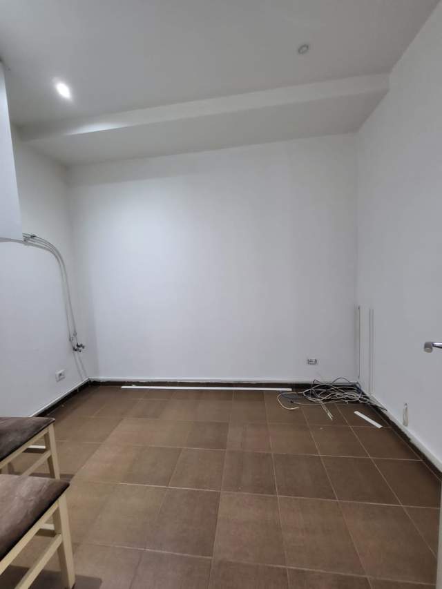 Tirane, jepet me qera apartament 2+1 Kati 7, 132 m² 800 Euro (Zogu i Zi)