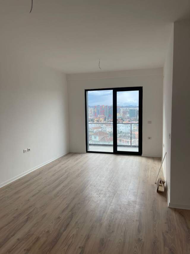 Tirane, jepet me qera zyre Kati 5, 95 m² 500 Euro (Rruga Ndre Mjeda Tiranë,Shqipëria)