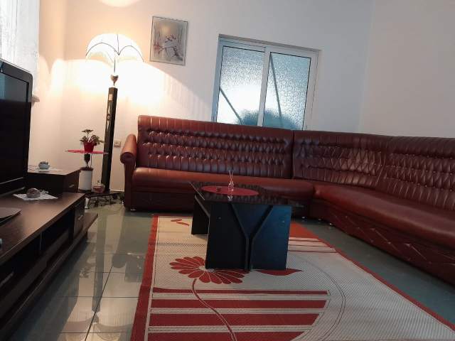 Tirane, jepet me qera apartament 1+1+BLK Kati 2, 80 m² 35.000 Leke (Fusha e aviacionit)