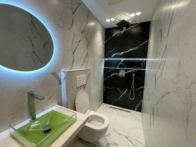 Tirane, shitet apartament 1+1 Kati 1, 49 m² 130.000 Euro (shallvaret)