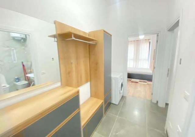Tirane, jepet me qera apartament 1+1+BLK Kati 5, 60 m² 400 Euro (rruga e kavajes)