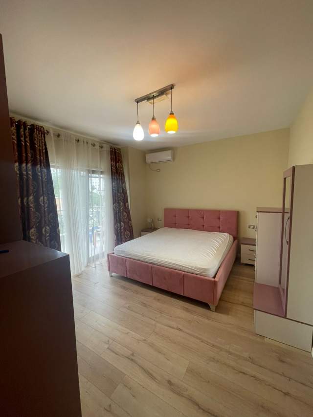Tirane, jepet me qera apartament 3+1+BLK Kati 6, 125 m² 1.200 Euro (Kopshti zoologjik)