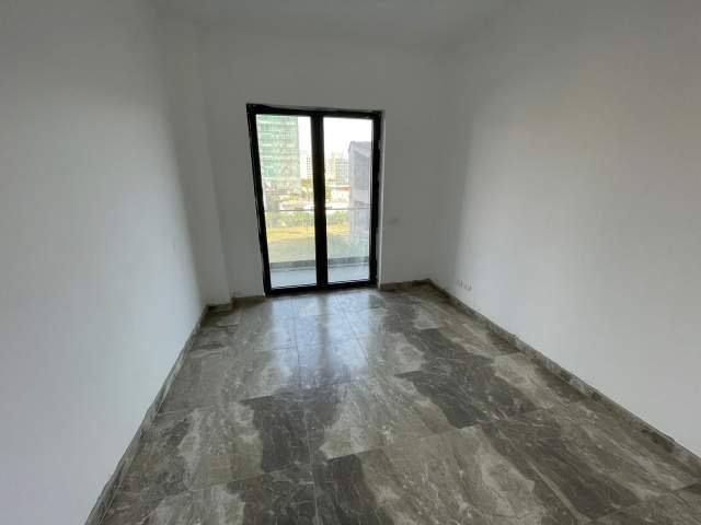Tirane, jepet me qera ambjent biznesi Kati 1, 800 m² 8.000 Euro (Astir)