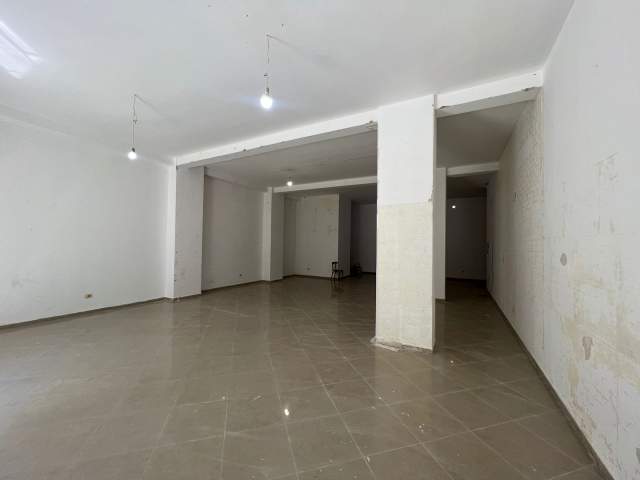 Tirane, jepet me qera dyqan Kati 0, 146 m² 55.000 Leke (Astir)