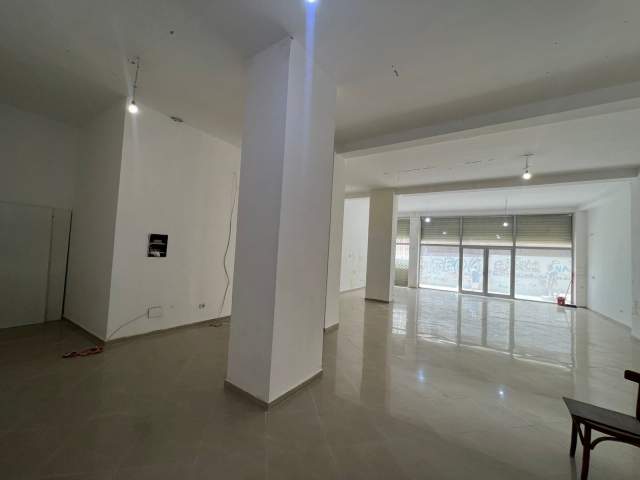 Tirane, jepet me qera dyqan Kati 0, 146 m² 55.000 Leke (Astir)