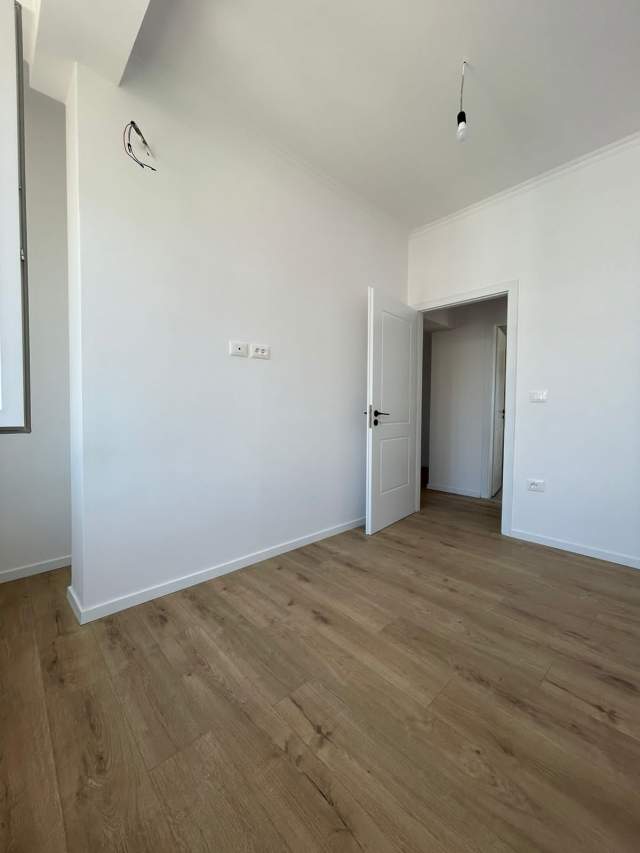 Tirane, shes apartament 2+1 Kati 3, 60 m² 108.000 Euro (21 Dhjetori)