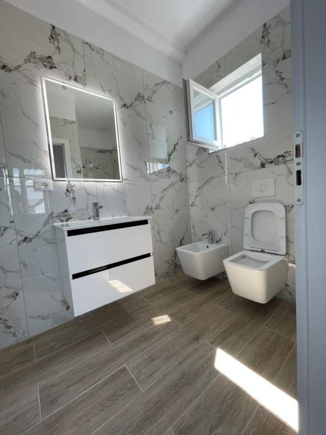 Tirane, shes apartament 2+1 Kati 3, 60 m² 108.000 Euro (21 Dhjetori)