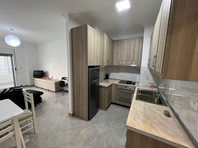 Tirane, jepet me qera apartament 2+1+BLK Kati 7, 110 m² 400 Euro (Astir)