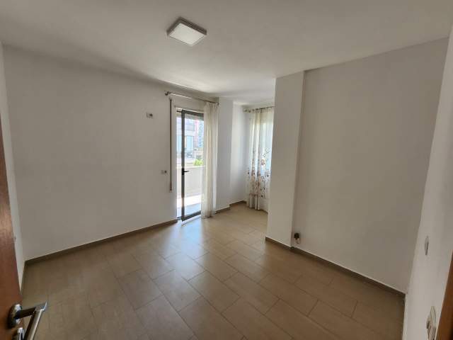 Tirane, jepet me qera apartament 1+1+BLK Kati 2, 73 m² 500 Euro (Don Bosko)