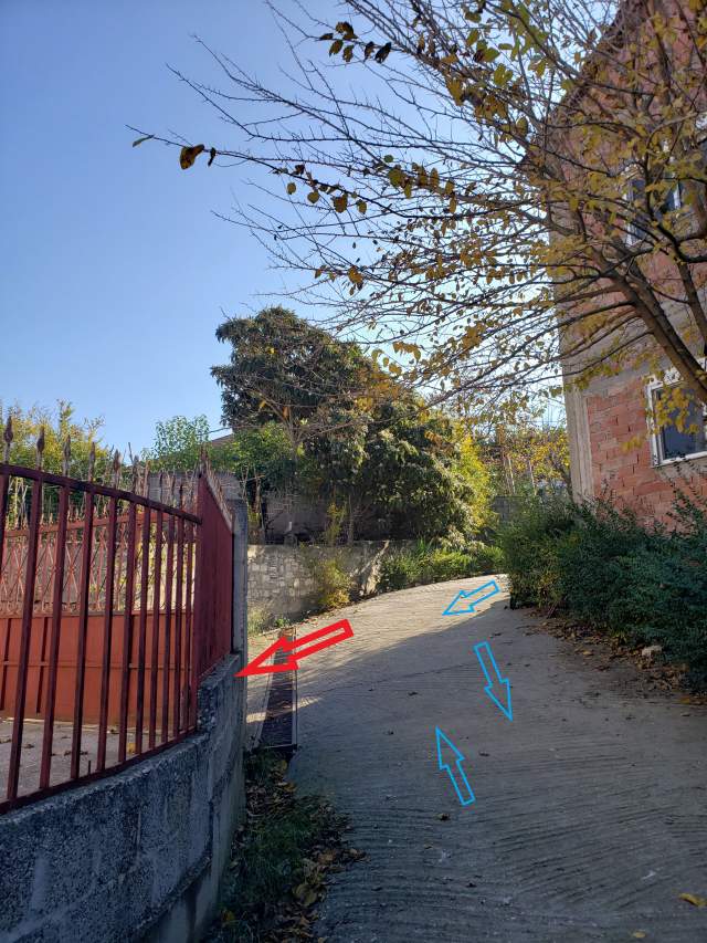 Fier, Varibop Shitet Truall 250 m² dhe Ndertese 200 m² me siperfaqe totale 812 m², 4.316.948 Leke