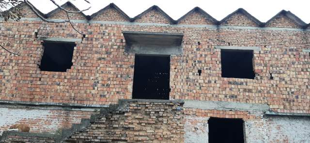 Durres, Xhafzotaj Shitet Truall 280 m² dhe Ndertese 195 m², 5.120.000 Leke