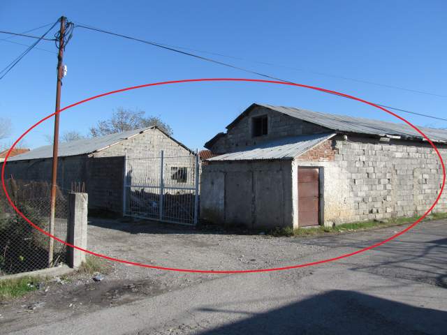 Shkoder, Trush Shitet Truall 200 m² dhe Ndertese 110 m², 2.688.000 Leke