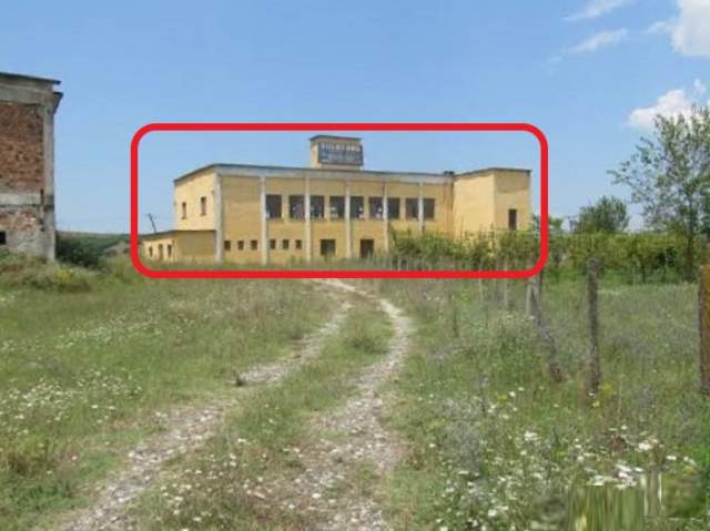 shitet 397 m2 Truall, 397 m2 Ndertese , 5.760.000 Leke (Mat, Burrel)