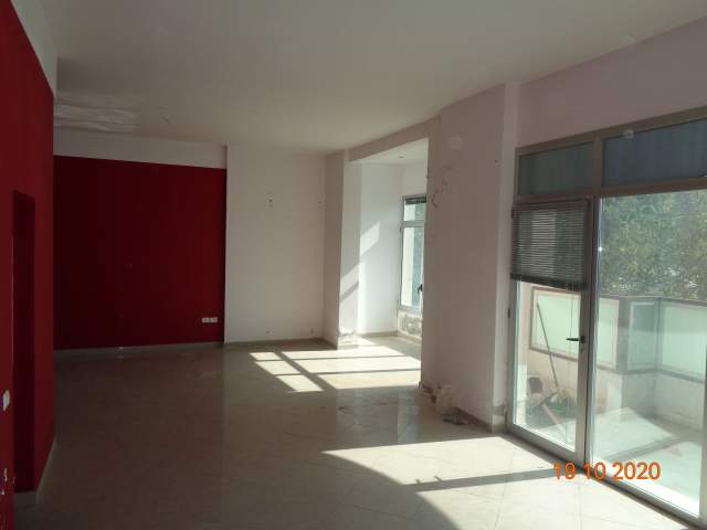 Vlore, Shitet Njesi Biznesi 75.64 m², 3,455,122 Leke, (Lagja “28 Nentori”)