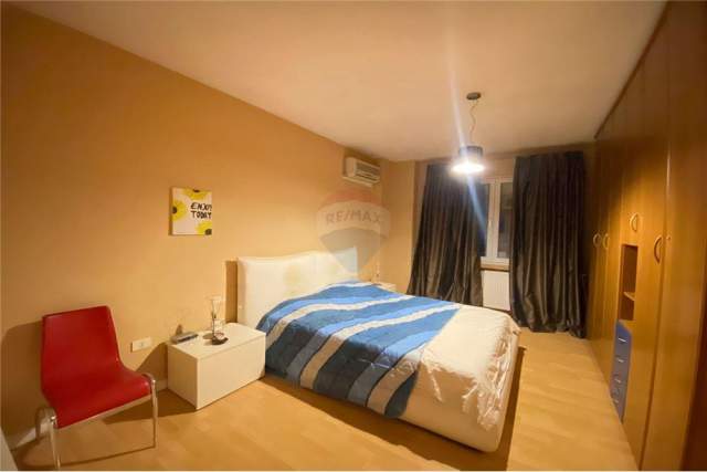Tirane, jepet me qera apartament 2+1+A Kati 7, 109 m² 450 Euro (Qemal Stafa)