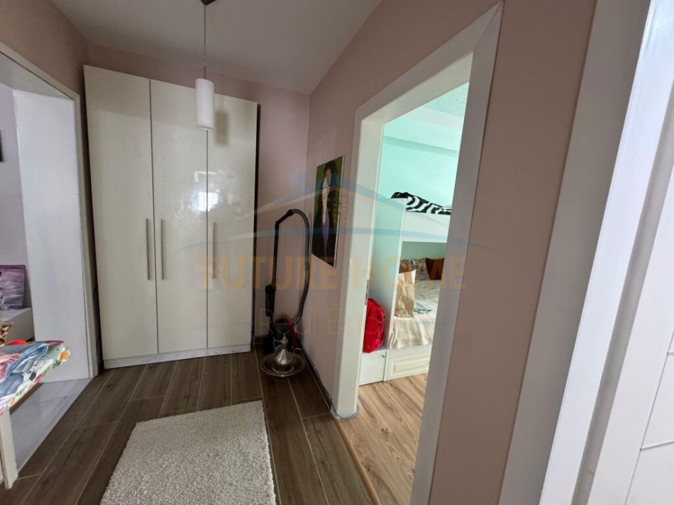 Durres, shitet apartament 2+1 Kati 1, 136 m² 130.000 € 