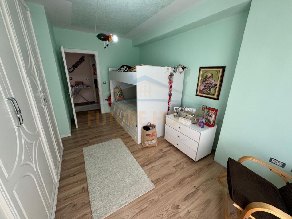 Durres, shitet apartament 2+1 Kati 1, 136 m² 130.000 € 