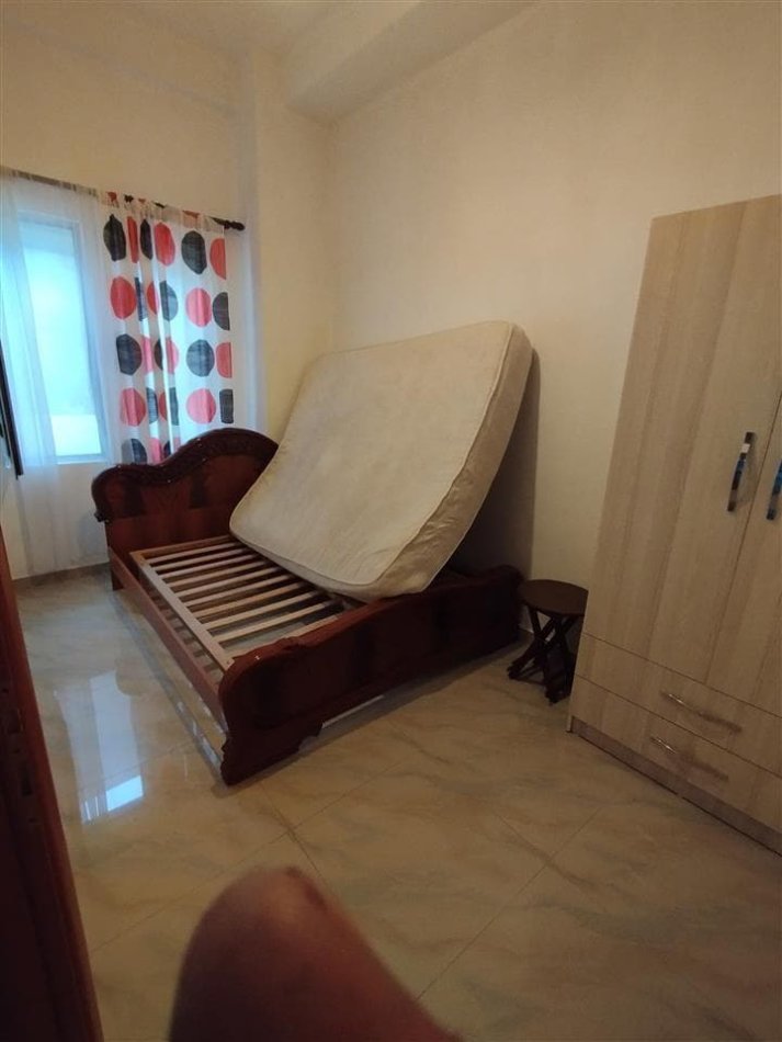 Tirane, jepet me qera apartament 1+1 Kati 1, 45 m² 270 € (Muhamed Deliu)