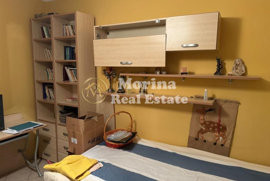 Tirane, jepet me qera apartament 2+1 Kati 2, 92 m² 600 € (Komuna Parisit)