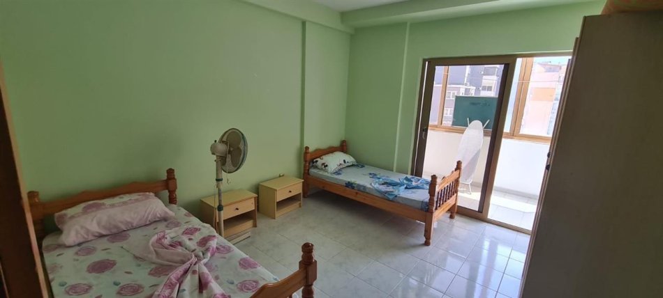 Durres, jepet me qera apartament 2+1+Ballkon Kati 2, 113 m² 500 € (Currila,Durres)