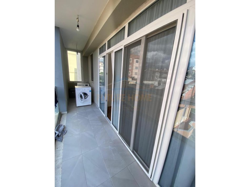 0683487469  Tirane, jepet me qera apartament 2+1+Ballkon Kati 3, 125 m² 600 € (QYTET STUDENTI)