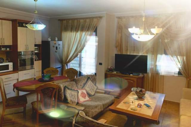 Tirane, shitet apartament 2+1+A+BLK Kati 6, 102 m² 165.000 Euro (Barrikadave)