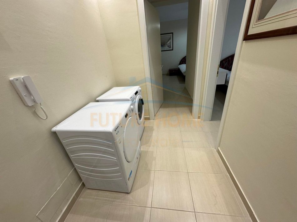 0683487469  Tirane, jepet me qera apartament 2+1+Ballkon Kati 6, 117 m² 750 € (Bulevardi i Ri)