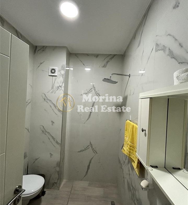 Tirane, jepet me qera apartament 2+1 Kati 3, 95 m² 450 € (Fresku)