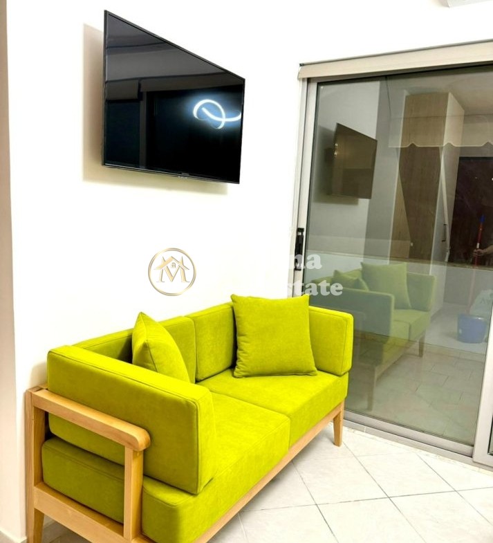 Tirane, jepet me qera garsonier Kati 4, 50 m² 500€ (Komuna Parisit)