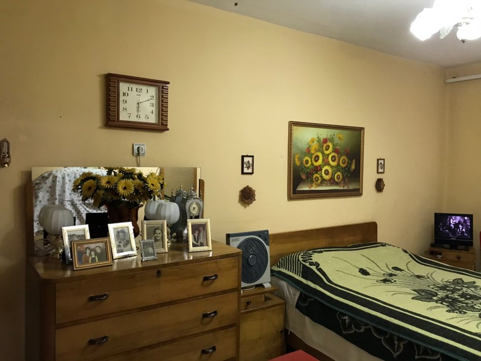 Tirane, jepet me qera apartament 1+1+Ballkon Kati 4, 82 m² 450 € (ne rrugen e Kosovareve Tirane.)