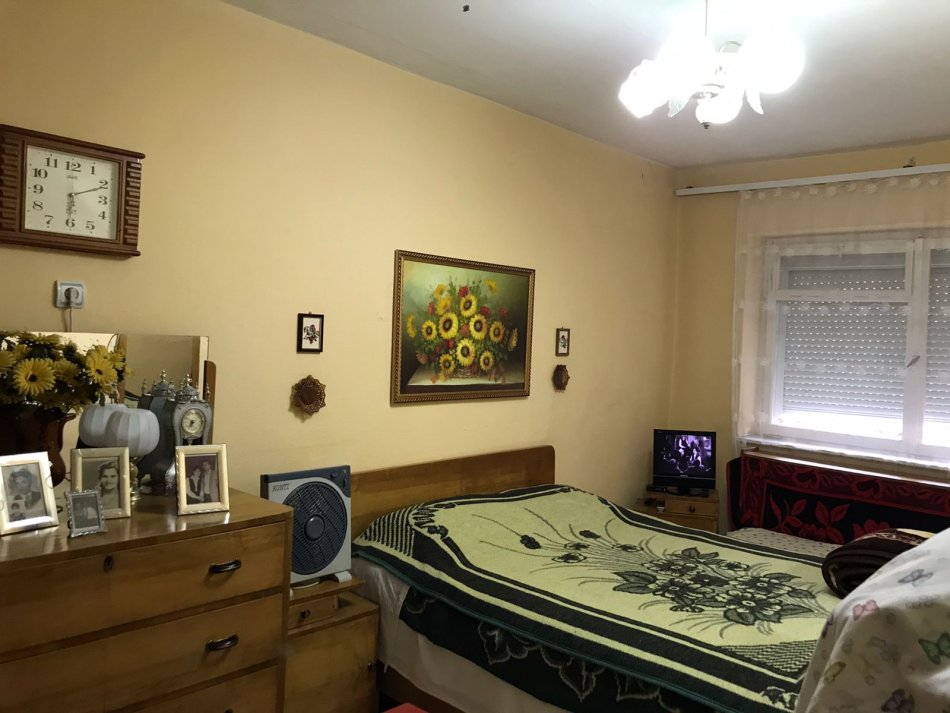 Tirane, jepet me qera apartament 1+1+Ballkon Kati 4, 82 m² 450 € (ne rrugen e Kosovareve Tirane.)