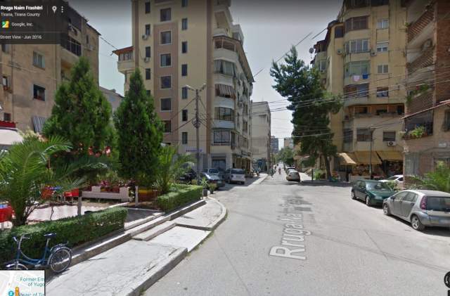 Tiranë,Shitet Njësi Biznesi/Dyqan, kati 1 buzë trotuari, Pallat 6-kat, Sip.53m², Cmimi 150'000€, rr.N.Frashëri, 350m nga Rr.Kavajës,150m nga Unaza/H.D