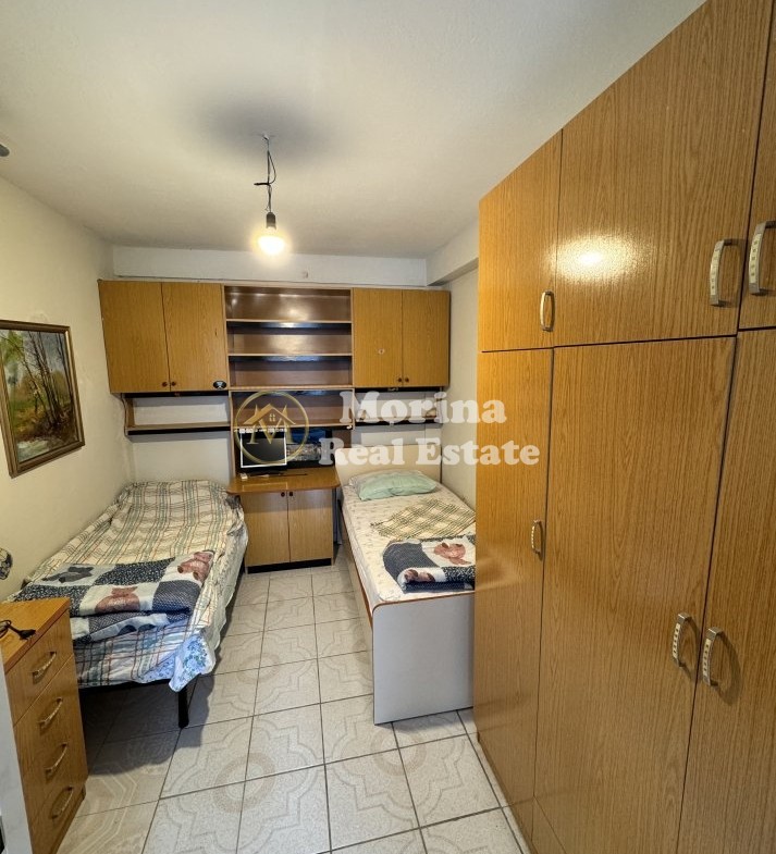 Tirane, jepet me qera shtepi 4+1 Kati 1, 200 m² 750 € (Brryli/Rruga Kont Leopold Bertold-Bar Votra)