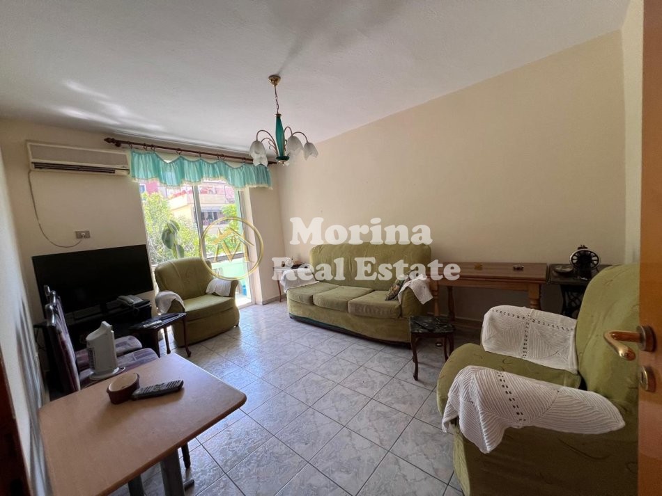 Tirane, jepet me qera apartament 1+1 Kati 3, 60 m² 470 € (Blloku)