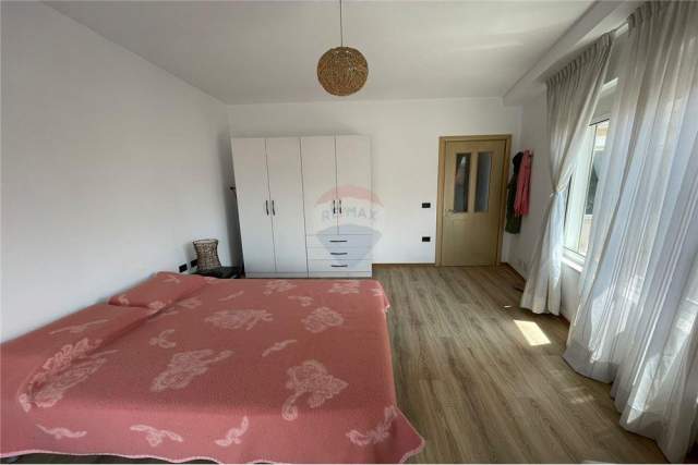 Tirane, jepet me qera apartament 2+1+BLK Kati 2, 80 m² 350 Euro (Rr. Bardhyl)