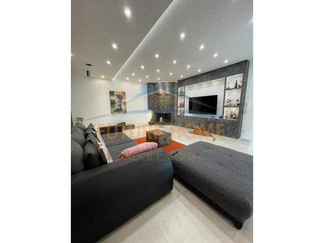 Tirane, shes Vile 3 Katshe Kati 3, 465 m² 720.000 Euro (Secret Garden)