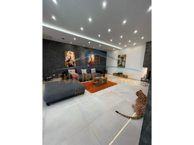 Tirane, shes Vile 3 Katshe Kati 3, 465 m² 720.000 Euro (Secret Garden)