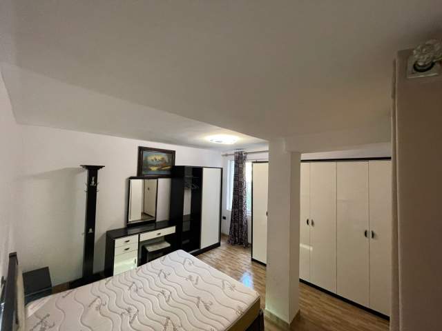 Tirane, shes apartament 1+1 Kati 1, 50 m² 50.000 Euro (Idriz Dollaku)