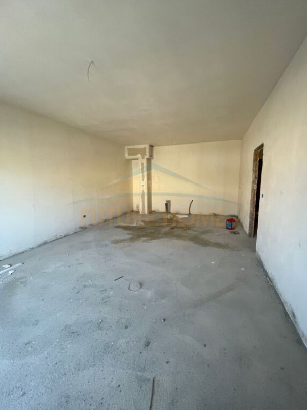 Tirane, shitet apartament 2+1 Kati 1, 114 m² 161.000 € (Rruga 5 Maji, Tiranë AREA44861)