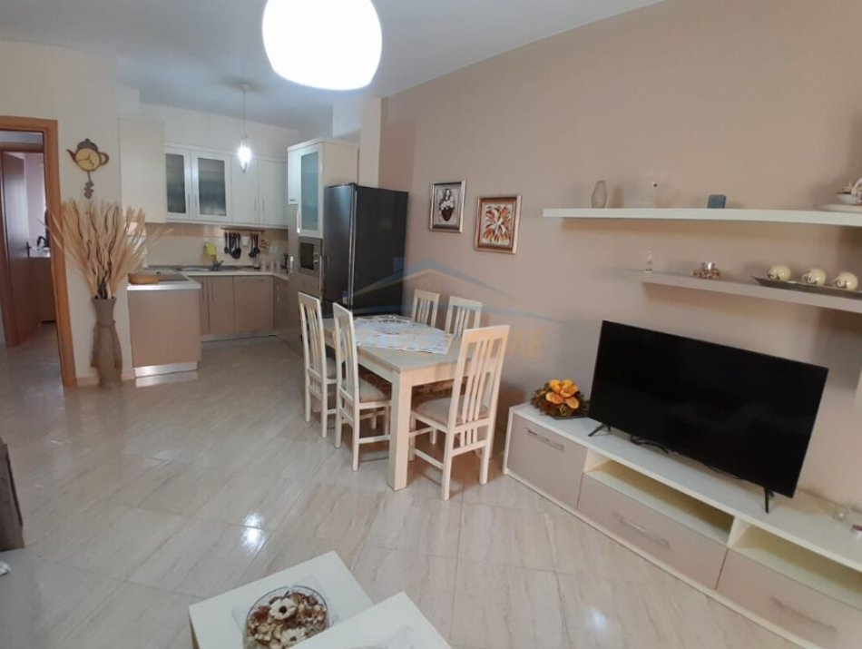 Tirane, shitet apartament 1+1 Kati 2, 65 m² 90.000 € (Shkozë, Tiranë AREA42253)
