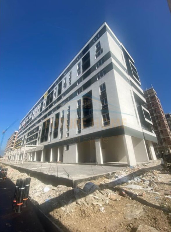 Tirane, shitet apartament 2+1+Ballkon Kati 8, 81 m² 90.000 € (Univers City, Tirane AREA45717)