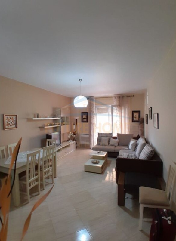 Tirane, shitet apartament 1+1 Kati 2, 65 m² 90.000 € (Shkozë, Tiranë AREA42253)