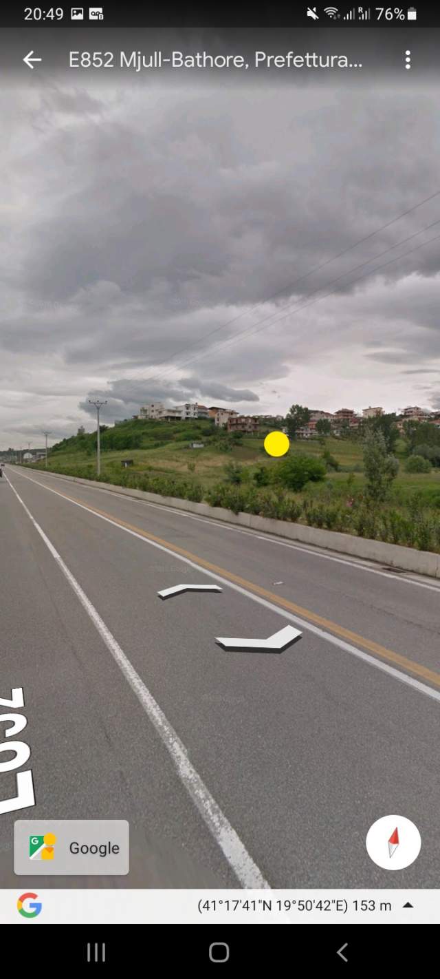 Tirane, SHITEN SIPERFAQE TOKE BUZE UNAZES PRAN TEG.VARJOJNE NGA 5500m2 DERI NE 18000m2, 250 Euro/m² (500m AFER MBIKALIMIT  MJULL BATHORE