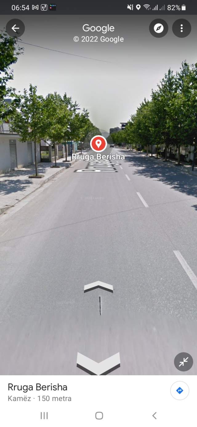 Tirane, shitet shtepi,2 Katëshe,2+1+A+BLK,sip 250 m2 ndërtim dhe 500 m2 truall,çmimi 250.000 Euro (Kamëz,Rruga BERISHA)
