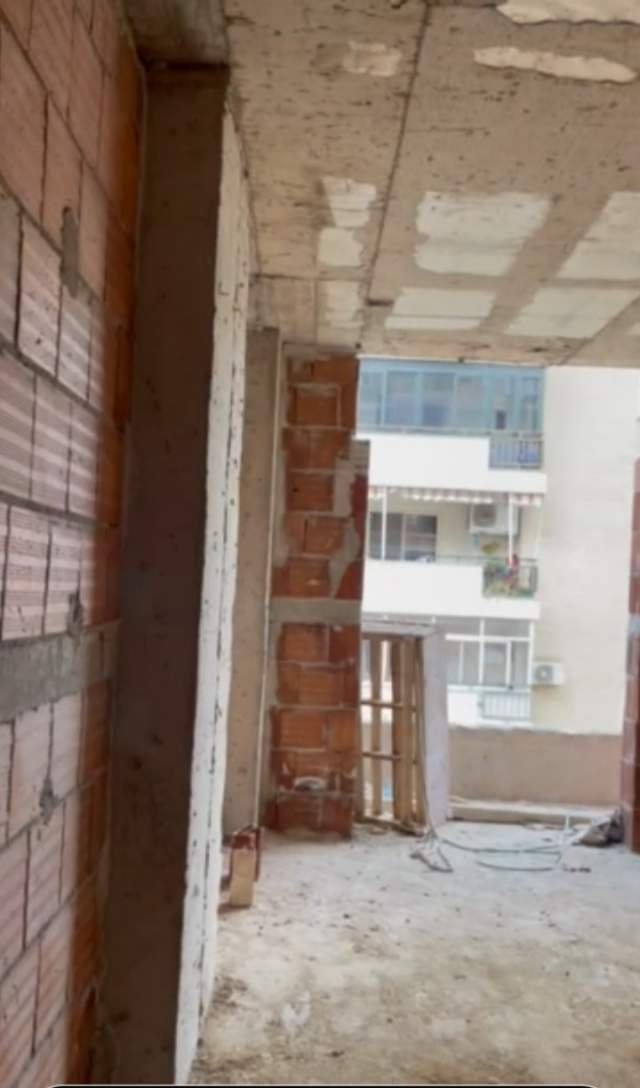 Tirane, shitet apartament 2+1+BLK Kati 5, 106 m² 247.200 Euro (qemal stafa)