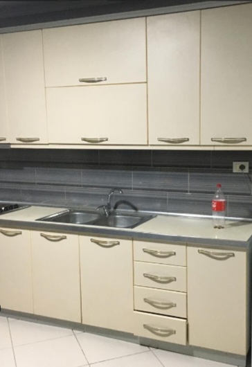 Tirane, jepet me qera Vile 1+1 Kati 1, 60 m² 250 Euro (Pran Shkolles Dhora Leka, Ish Fusha Aviacionit)