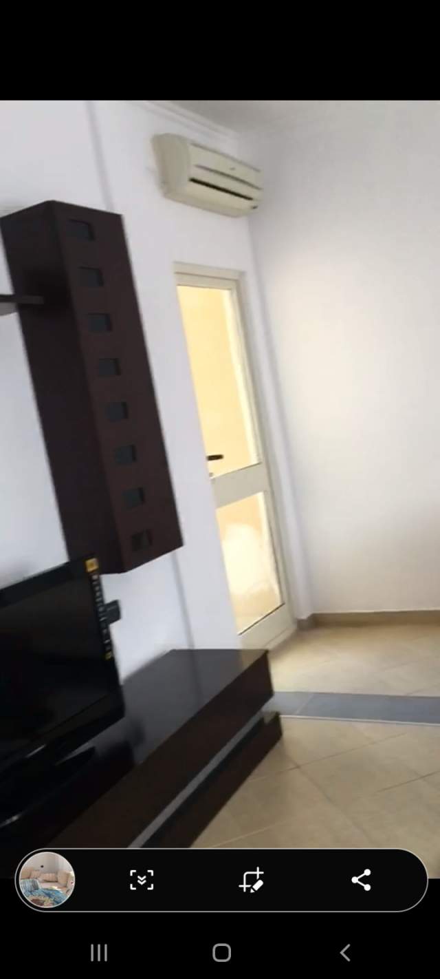 Tirane, ofert Vile 2+1 Kati 4, 90 m² 380 Euro (rruga fiqeri rusi)