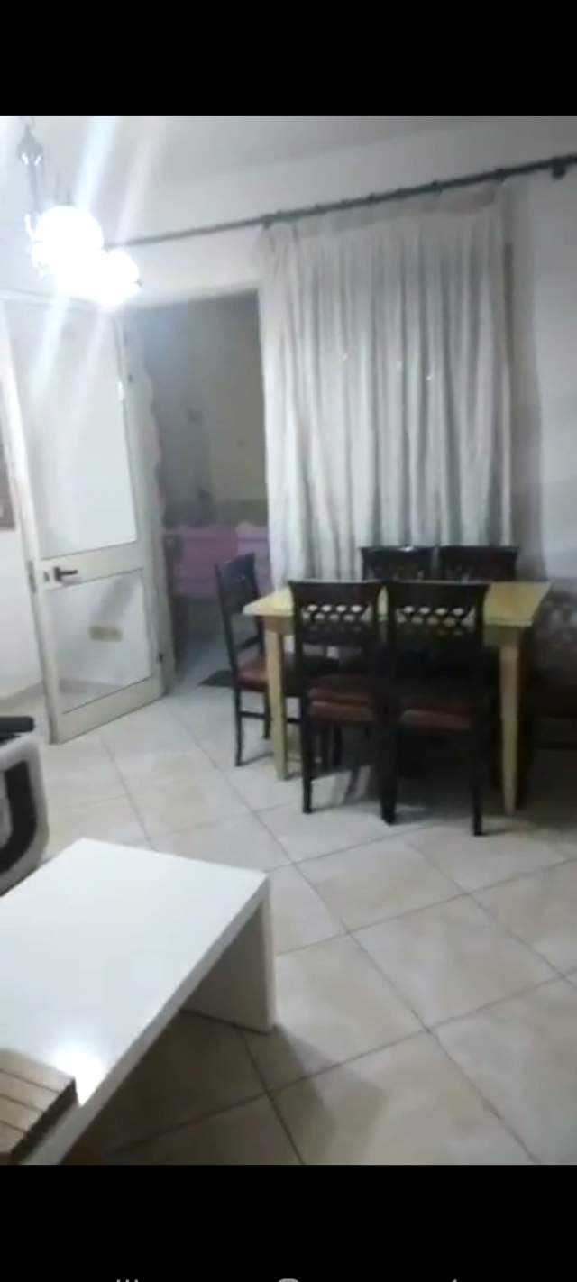 Tirane, jepet me qera apartament 3+1 Kati 7, 146 m² 400 Euro (bulevardi i migjenit)