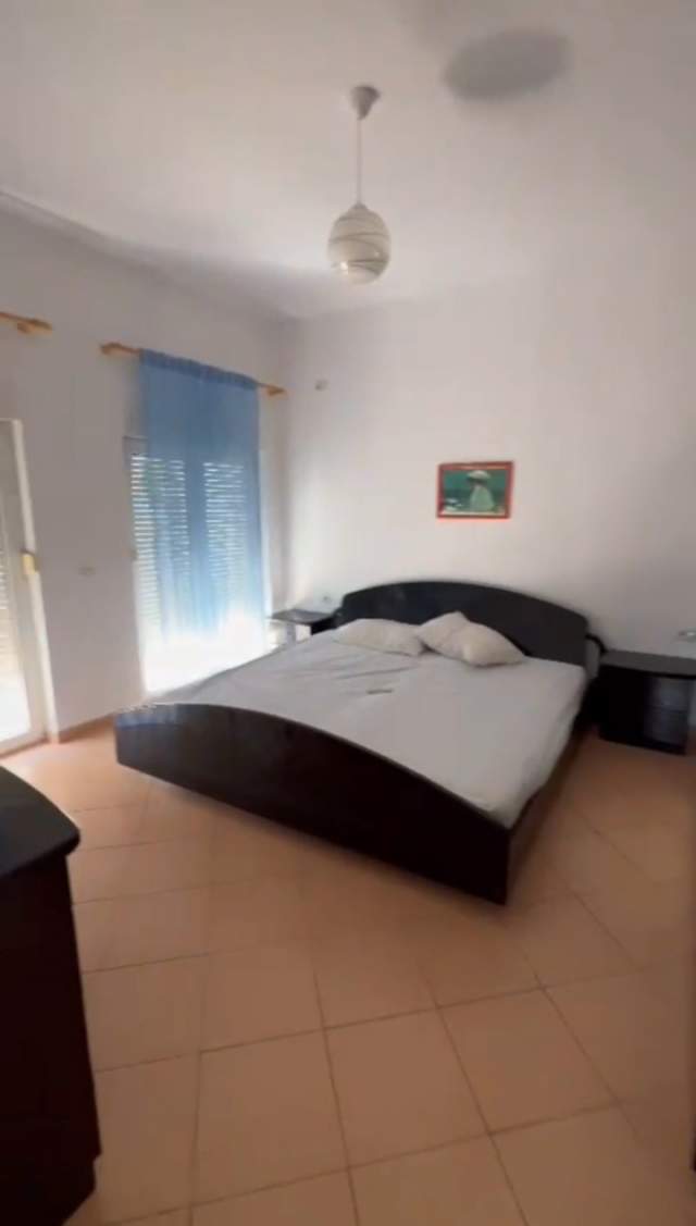 Tirane, jepet me qera Vile 3+1 Kati 2, 150 m² 50.000 Leke (Pran Vizion Plusit, Don Bosko)